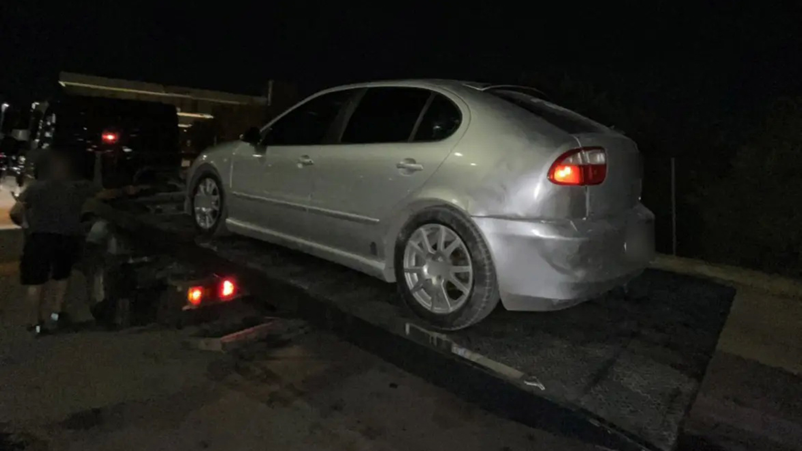 Τροχαία: Με γερανό έφυγαν 15 οχήματα σε Ίλιον και Πετρούπολη